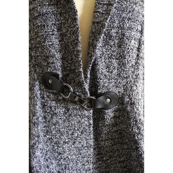 Dressbarn Layered Buckled Sweater Top 2X Preowned - Picture 3 of 6